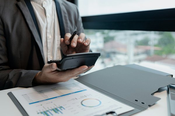 Quels sont les défis de la mise en œuvre d'une solution de gestion des accès basée sur les attributs (ABAC)?